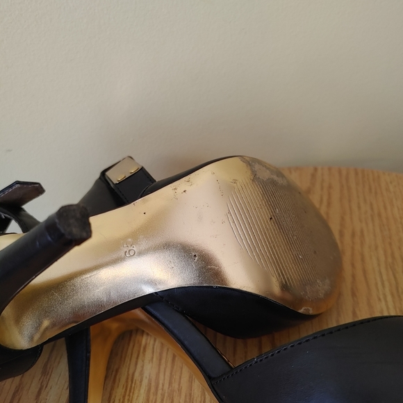 Diba Black heels with gold detailing shoes size 6.5 - Picture 11 of 11